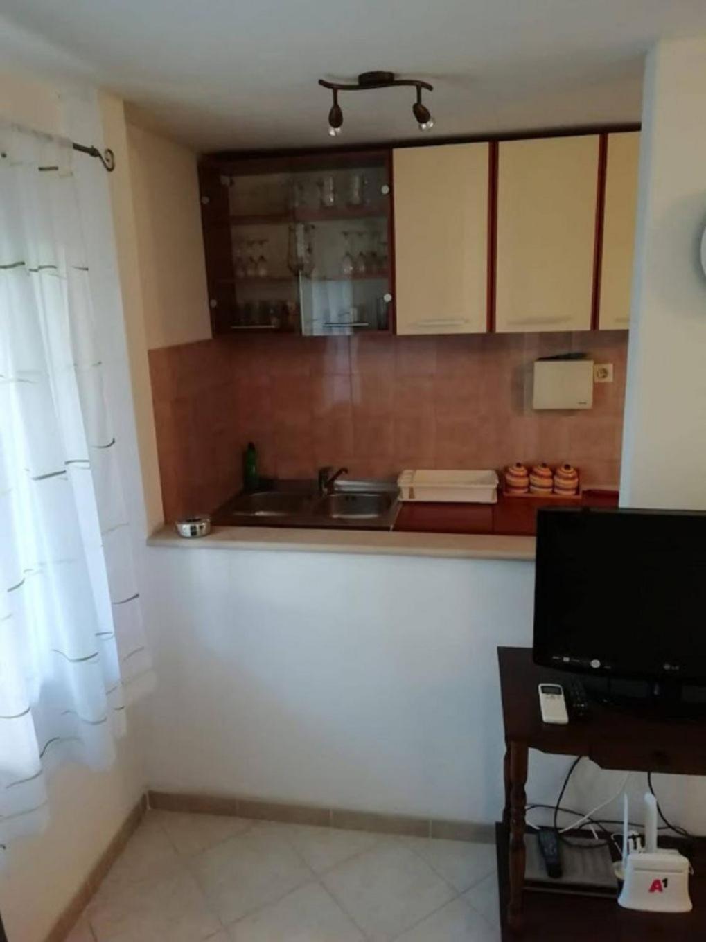 Apartments Marino - Near Family Friendly Beach Supetar Exteriör bild