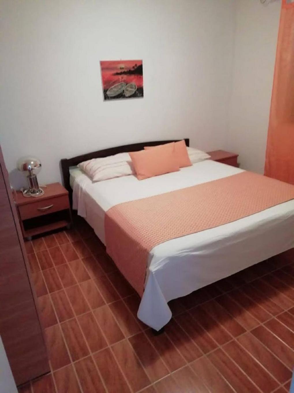 Apartments Marino - Near Family Friendly Beach Supetar Exteriör bild