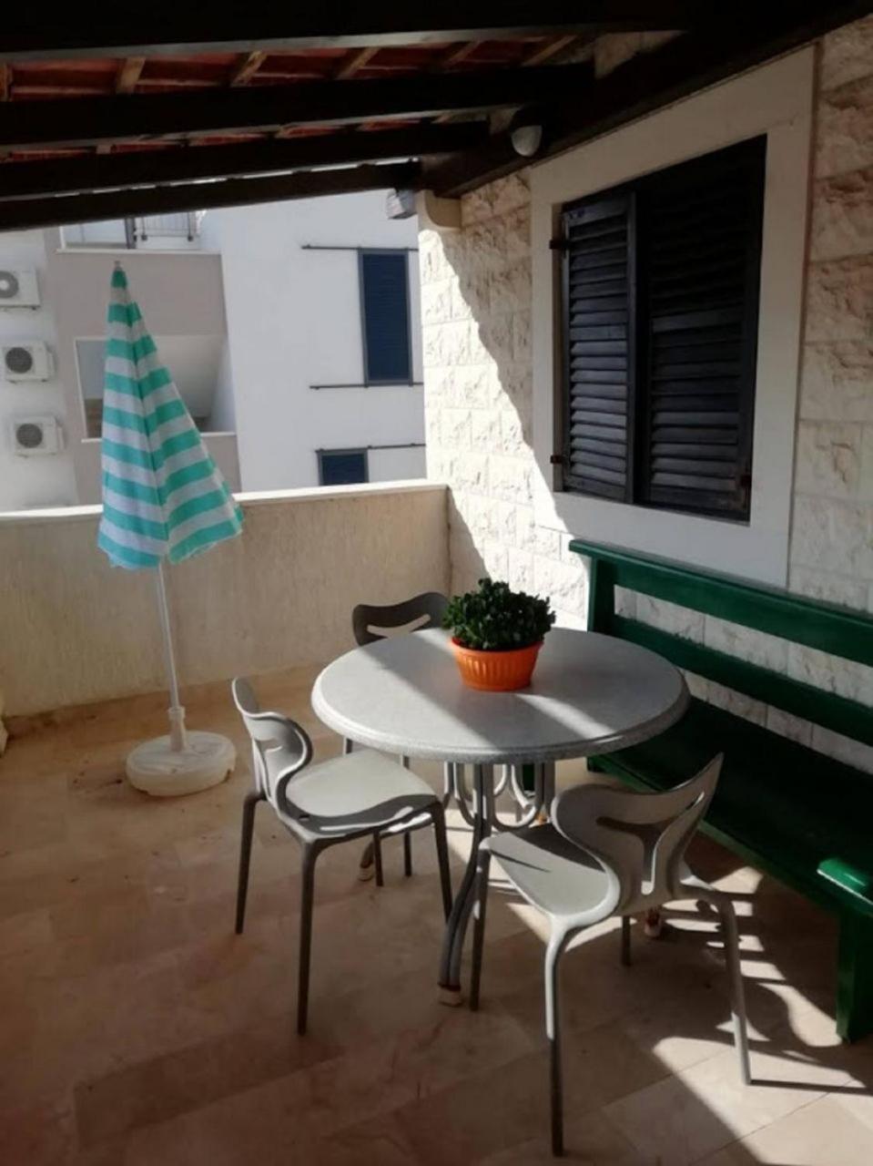Apartments Marino - Near Family Friendly Beach Supetar Exteriör bild