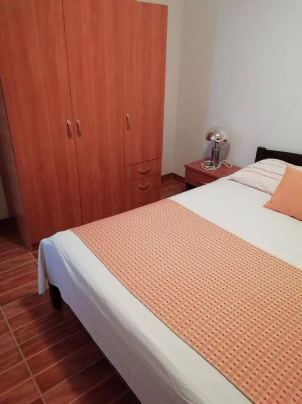 Apartments Marino - Near Family Friendly Beach Supetar Exteriör bild