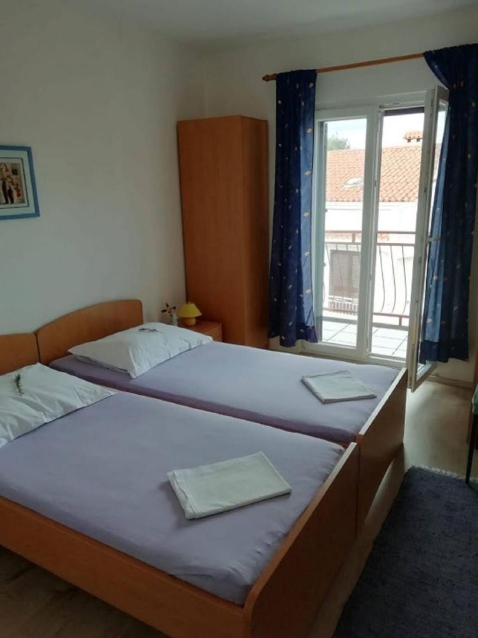 Apartments Marino - Near Family Friendly Beach Supetar Exteriör bild