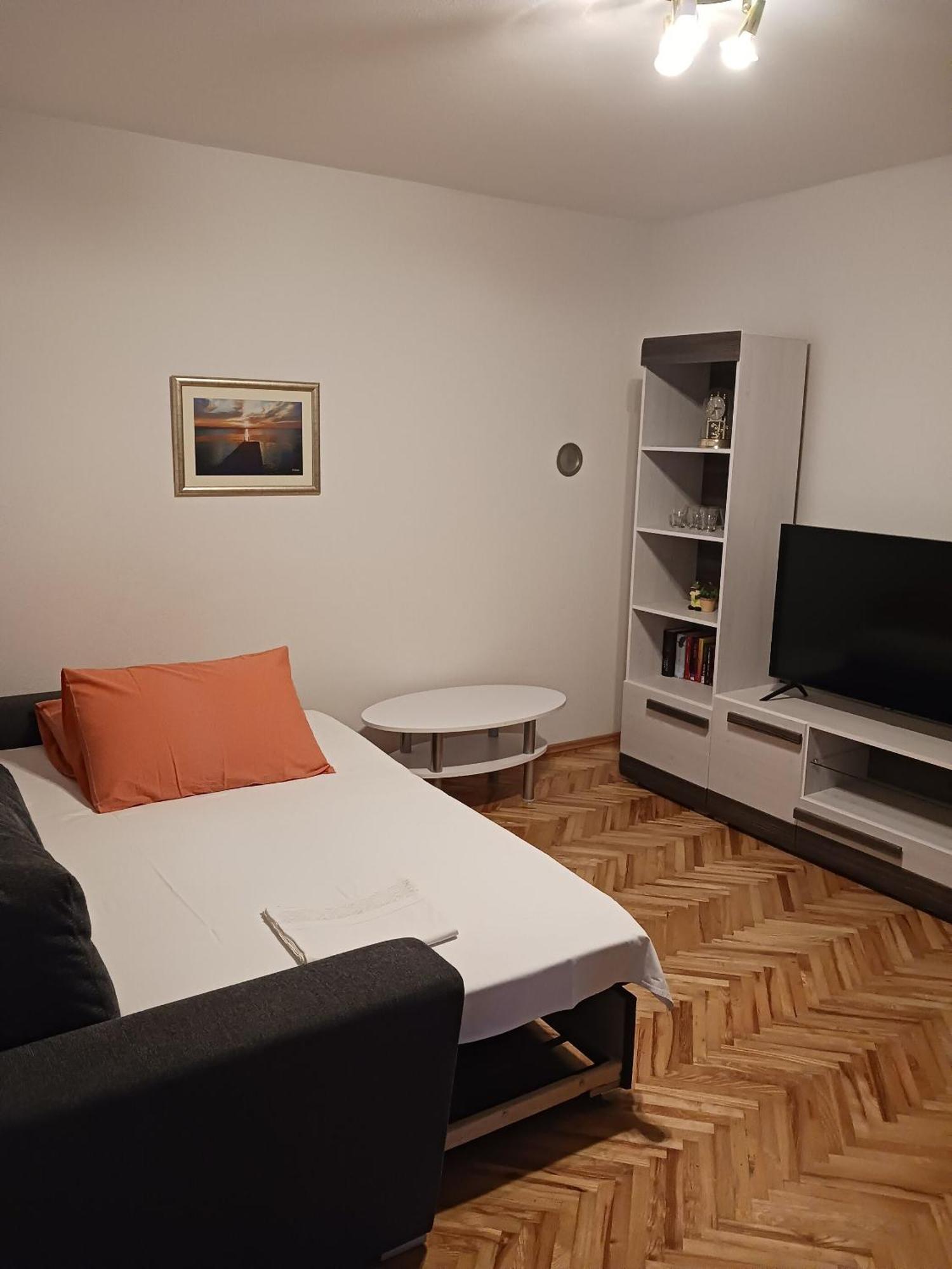 Apartments Marino - Near Family Friendly Beach Supetar Exteriör bild
